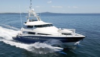 Motor Catamaran 'Ultimate Lady'